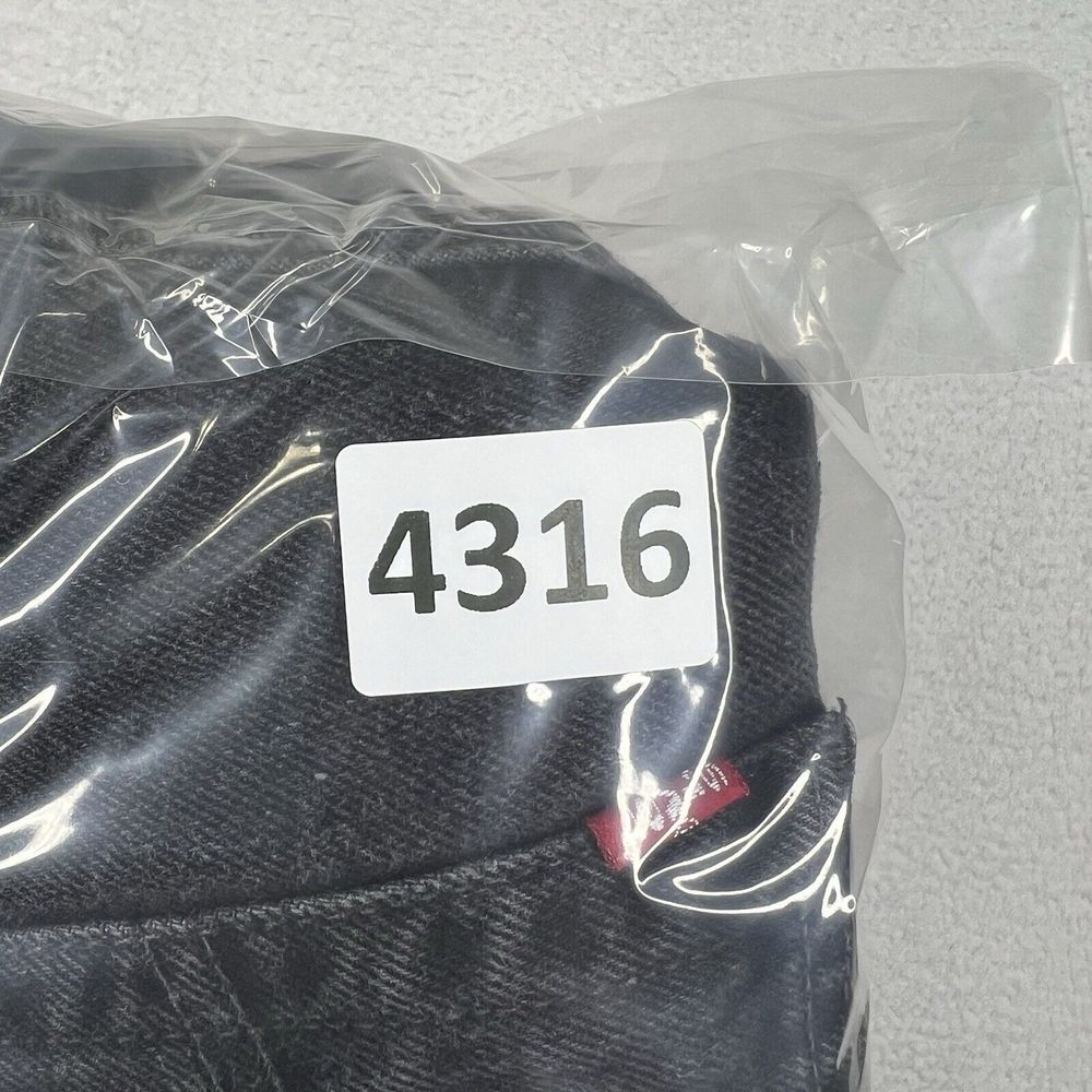 Vintage Levis Jeans‎ Mens 38x30 Black Faded 550 Relaxed Straight Y2K Denim USA - Picture 14 of 14